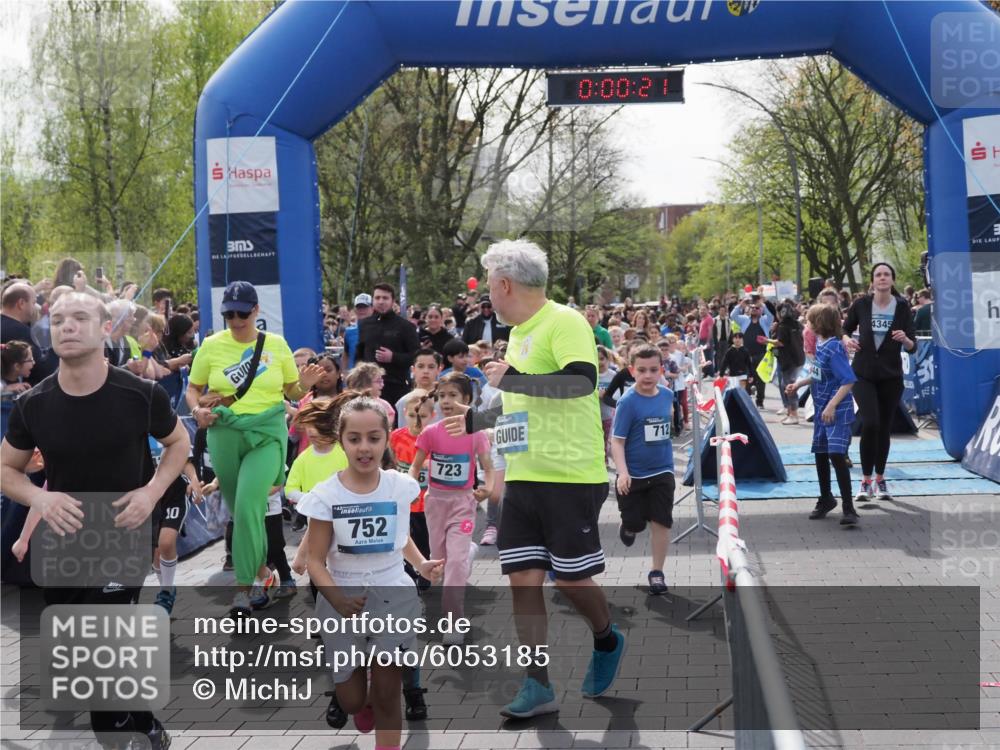 07.04.2024 - 43. Internationalen Wilhelmsburger Insellauf MichiJ http://msf.ph/oto/6053185 07.04.2024 13:04:45 Laufen 10, 752, 723, 0, 00, 21, 712, 4345 meine-sportfotos.de