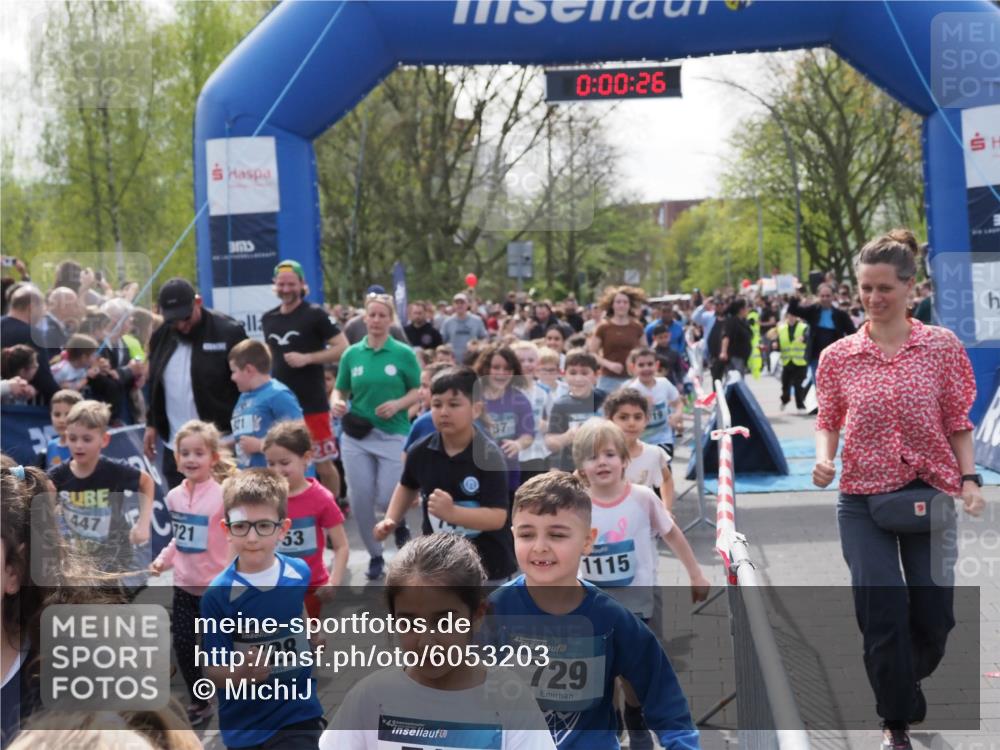 07.04.2024 - 43. Internationalen Wilhelmsburger Insellauf MichiJ http://msf.ph/oto/6053203 07.04.2024 13:04:50 Laufen 447, 721, 53, 28, 43, 37, 0, 00, 26, 729, 1115, 3107, 3108 meine-sportfotos.de