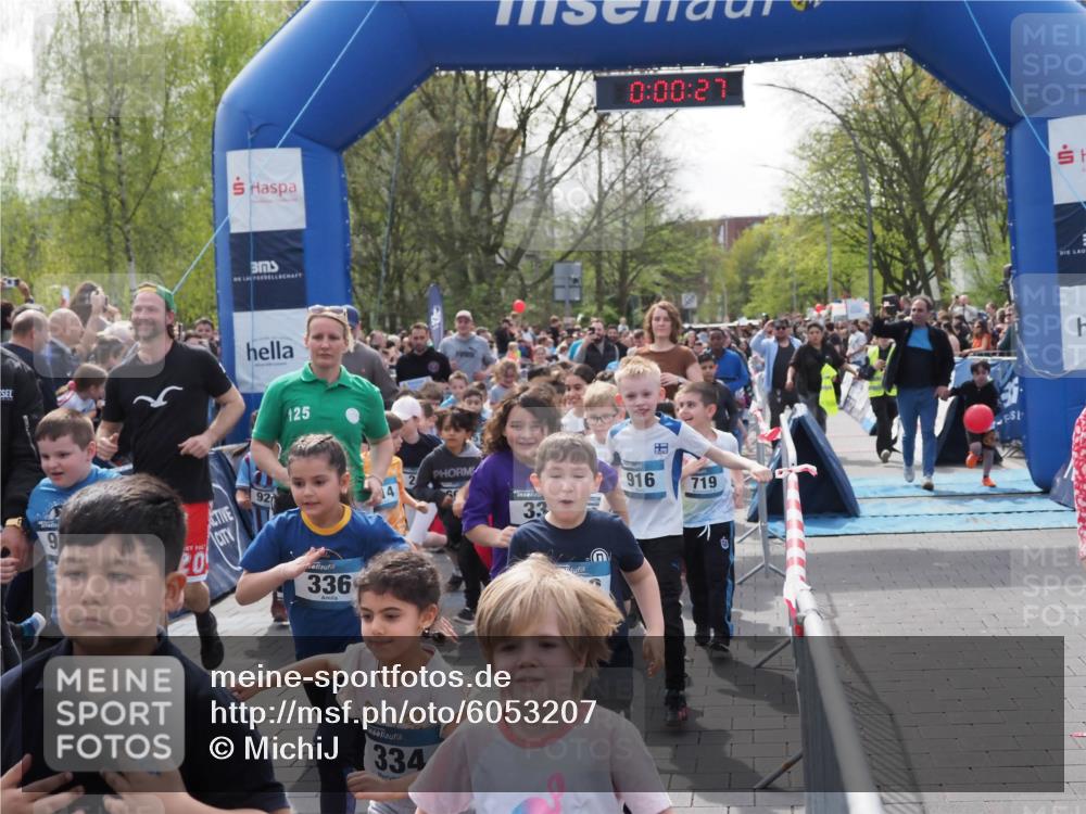 07.04.2024 - 43. Internationalen Wilhelmsburger Insellauf MichiJ http://msf.ph/oto/6053207 07.04.2024 13:04:51 Laufen 9, 20, 92, 125, 336, 4, 334, 33, 0, 00, 27, 916, 719, 3107, 3108 meine-sportfotos.de