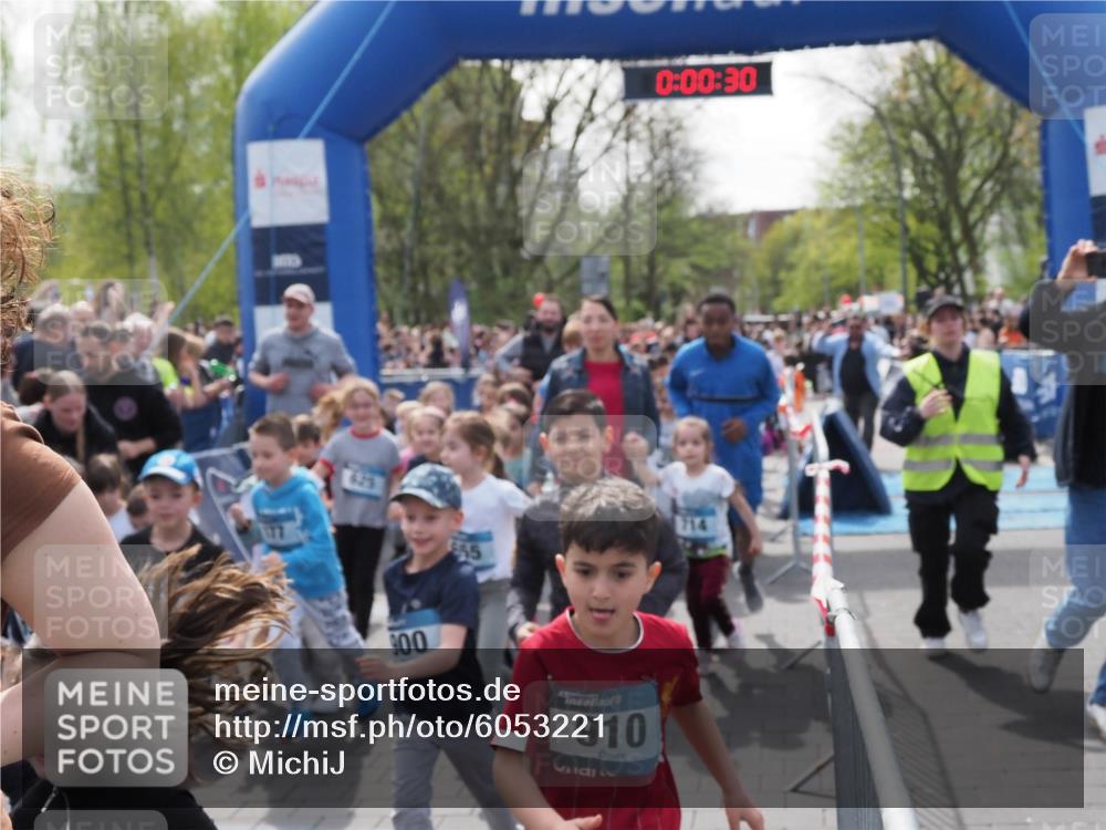 07.04.2024 - 43. Internationalen Wilhelmsburger Insellauf MichiJ http://msf.ph/oto/6053221 07.04.2024 13:04:54 Laufen 0, 00, 30, 625, 714, 900, 910, 335, 3107, 3108 meine-sportfotos.de