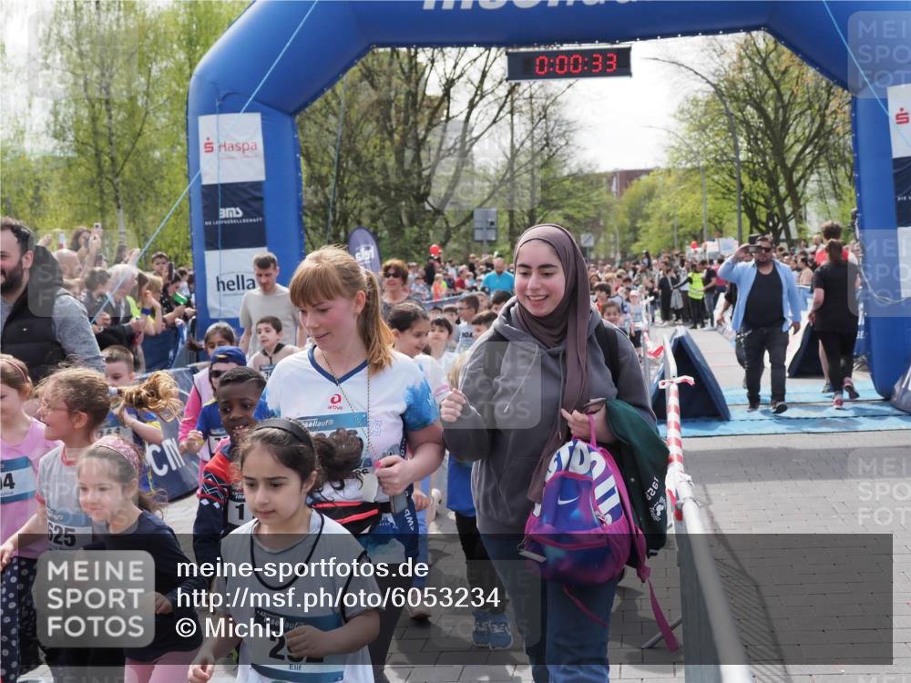 07.04.2024 - 43. Internationalen Wilhelmsburger Insellauf MichiJ http://msf.ph/oto/6053234 07.04.2024 13:04:58 Laufen 4, 625, 15, 23, 10, 0, 00, 33, 1929, 3107, 3108 meine-sportfotos.de