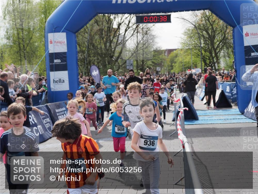 07.04.2024 - 43. Internationalen Wilhelmsburger Insellauf MichiJ http://msf.ph/oto/6053256 07.04.2024 13:05:03 Laufen 894, 909, 899, 939, 908, 0, 00, 38, 936, 554 meine-sportfotos.de
