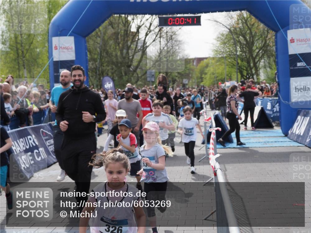 07.04.2024 - 43. Internationalen Wilhelmsburger Insellauf MichiJ http://msf.ph/oto/6053269 07.04.2024 13:05:06 Laufen 0, 00, 41, 654, 326 meine-sportfotos.de