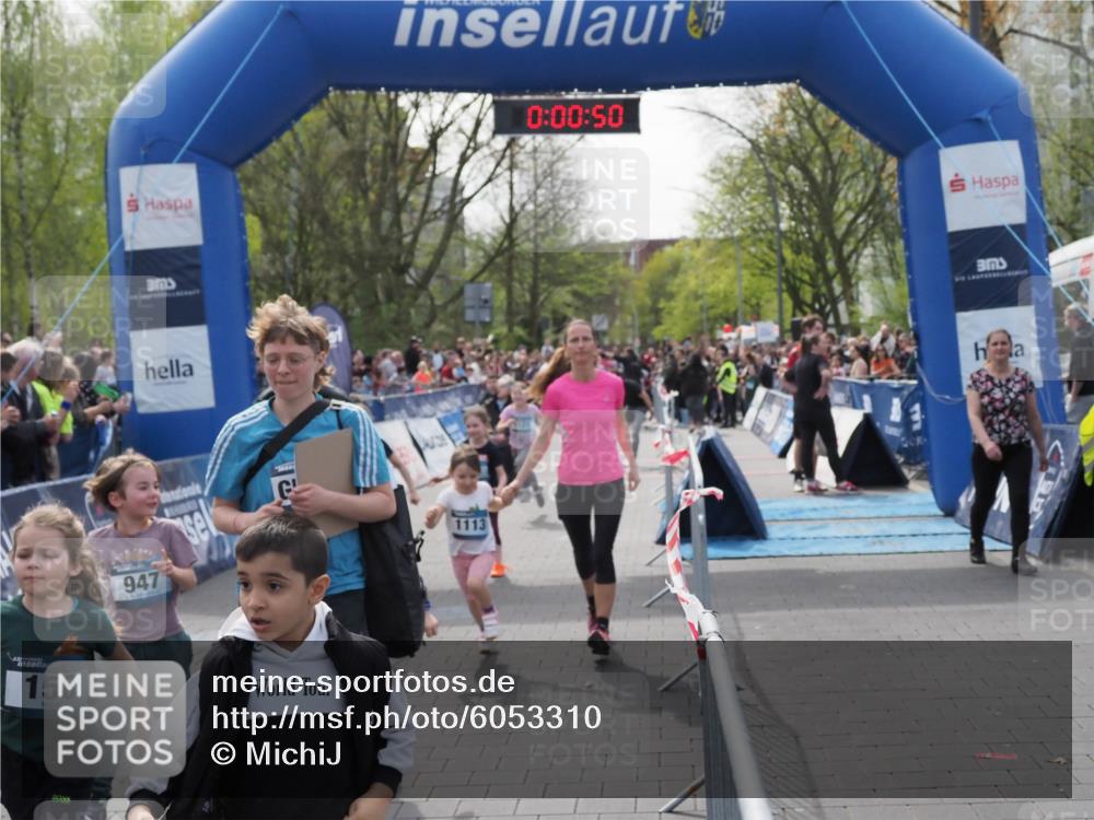 07.04.2024 - 43. Internationalen Wilhelmsburger Insellauf MichiJ http://msf.ph/oto/6053310 07.04.2024 13:05:14 Laufen 158, 947, 0, 00, 50, 1113, 5 meine-sportfotos.de