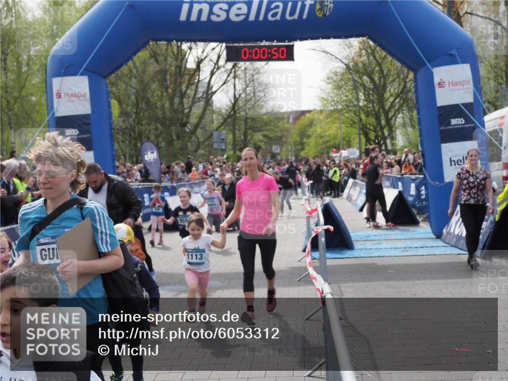 07.04.2024 - 43. Internationalen Wilhelmsburger Insellauf MichiJ http://msf.ph/oto/6053312 07.04.2024 13:05:15 Laufen 959, 0, 00, 50, 1113 meine-sportfotos.de