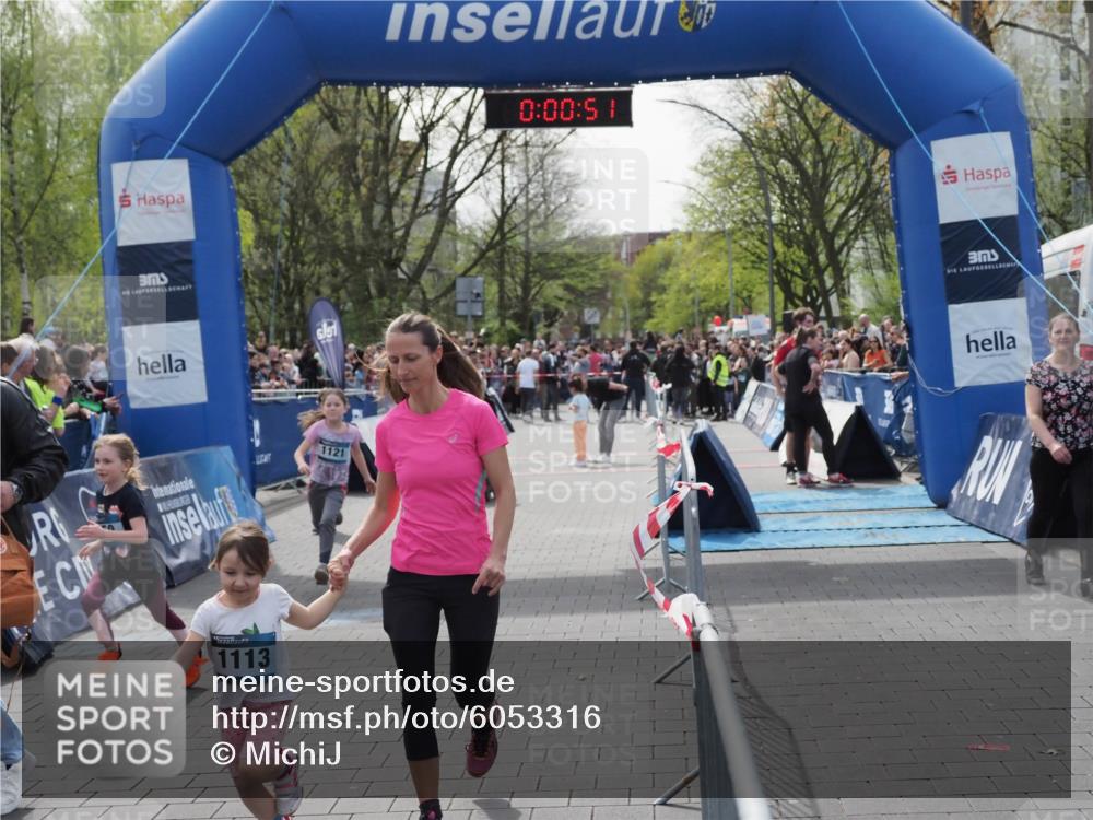 07.04.2024 - 43. Internationalen Wilhelmsburger Insellauf MichiJ http://msf.ph/oto/6053316 07.04.2024 13:05:15 Laufen 1113, 1121, 0, 00, 51 meine-sportfotos.de