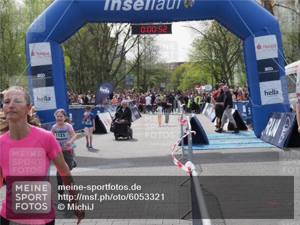 07.04.2024 - 43. Internationalen Wilhelmsburger Insellauf MichiJ http://msf.ph/oto/6053321 07.04.2024 13:05:16 Laufen 1121, 100, 0, 00, 52, 517 meine-sportfotos.de