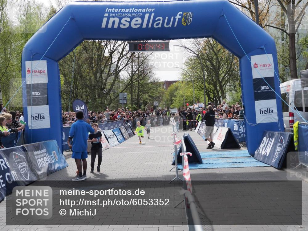 07.04.2024 - 43. Internationalen Wilhelmsburger Insellauf MichiJ http://msf.ph/oto/6053352 07.04.2024 13:09:07 Laufen 0, 04, 43, 15, 597, 628 meine-sportfotos.de
