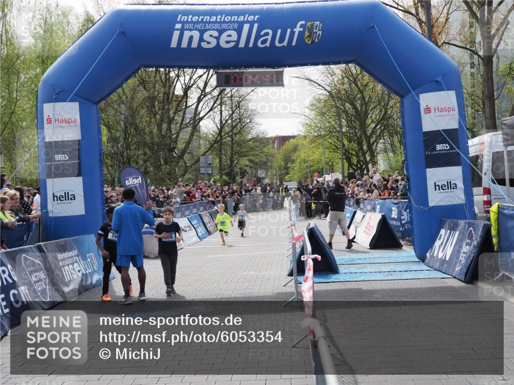 07.04.2024 - 43. Internationalen Wilhelmsburger Insellauf MichiJ http://msf.ph/oto/6053354 07.04.2024 13:09:08 Laufen 74, 8, 15, 597 meine-sportfotos.de