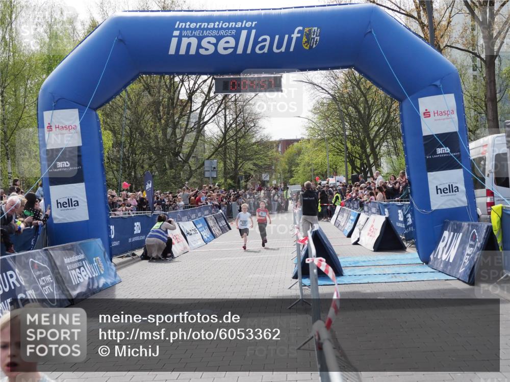 07.04.2024 - 43. Internationalen Wilhelmsburger Insellauf MichiJ http://msf.ph/oto/6053362 07.04.2024 13:09:22 Laufen 642, 651, 642, 651 meine-sportfotos.de