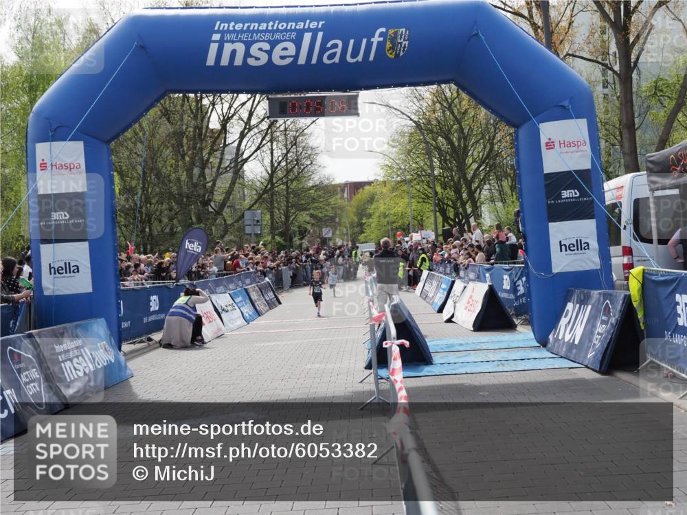 07.04.2024 - 43. Internationalen Wilhelmsburger Insellauf MichiJ http://msf.ph/oto/6053382 07.04.2024 13:09:30 Laufen 3, 10, 05, 06, 3, 294, 1064 meine-sportfotos.de