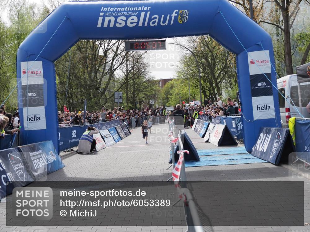 07.04.2024 - 43. Internationalen Wilhelmsburger Insellauf MichiJ http://msf.ph/oto/6053389 07.04.2024 13:09:31 Laufen 294, 1060, 1064 meine-sportfotos.de