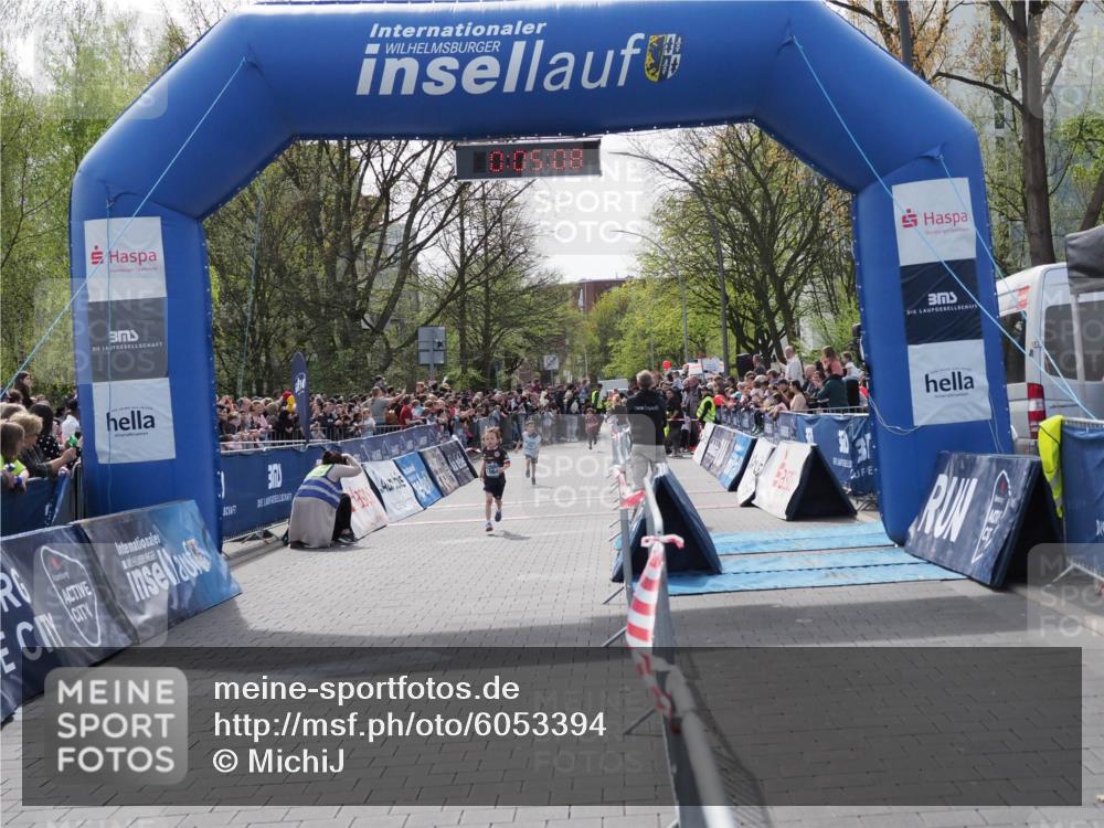 07.04.2024 - 43. Internationalen Wilhelmsburger Insellauf MichiJ http://msf.ph/oto/6053394 07.04.2024 13:09:33 Laufen 0, 05, 08, 66, 294, 1060, 1064 meine-sportfotos.de