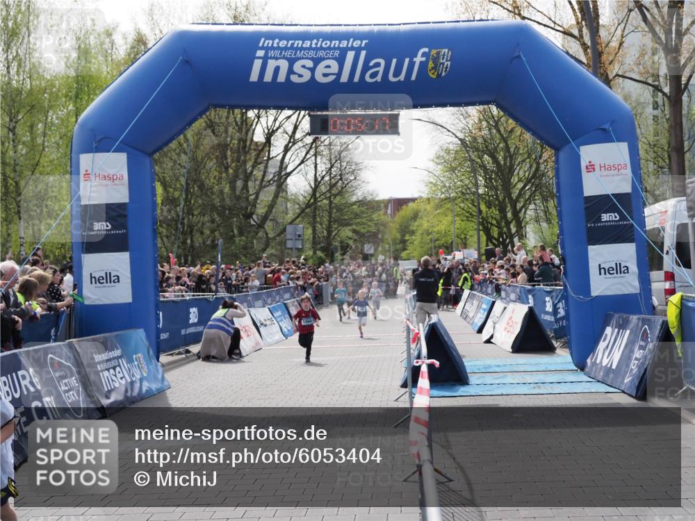 07.04.2024 - 43. Internationalen Wilhelmsburger Insellauf MichiJ http://msf.ph/oto/6053404 07.04.2024 13:09:41 Laufen 0, 05, 17, 30, 66, 70, 440, 748, 1060 meine-sportfotos.de