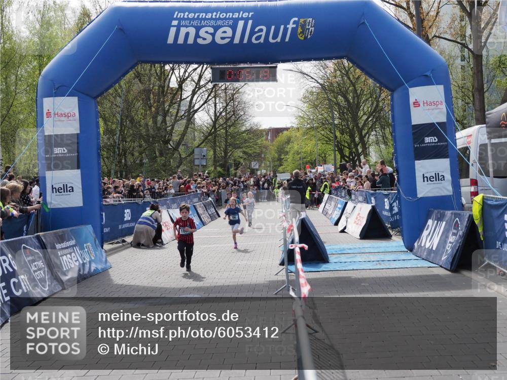 07.04.2024 - 43. Internationalen Wilhelmsburger Insellauf MichiJ http://msf.ph/oto/6053412 07.04.2024 13:09:43 Laufen 10, 10, 05, 19, 3, 30, 66, 70, 440, 590, 748, 1060 meine-sportfotos.de