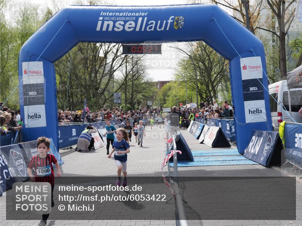 07.04.2024 - 43. Internationalen Wilhelmsburger Insellauf MichiJ http://msf.ph/oto/6053422 07.04.2024 13:09:45 Laufen 1060, 0, 05, 21, 2, 30, 66, 70, 289, 343, 440, 590, 735, 748 meine-sportfotos.de