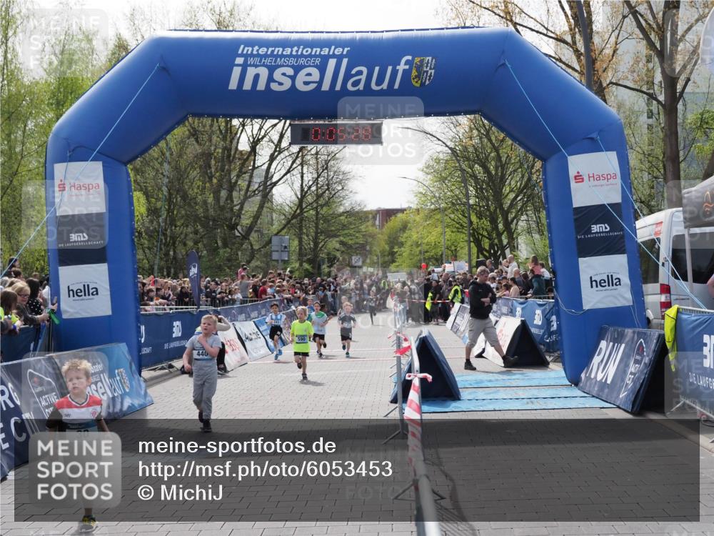 07.04.2024 - 43. Internationalen Wilhelmsburger Insellauf MichiJ http://msf.ph/oto/6053453 07.04.2024 13:09:53 Laufen 20, 30, 440, 10, 05, 28, 3, 2, 71, 289, 343, 436, 590, 735, 897, 928, 1070 meine-sportfotos.de