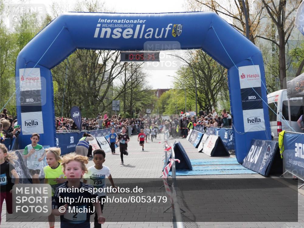07.04.2024 - 43. Internationalen Wilhelmsburger Insellauf MichiJ http://msf.ph/oto/6053479 07.04.2024 13:09:59 Laufen 70, 2, 735, 10, 05, 35, 71, 177, 229, 297, 409, 436, 595, 596, 602, 605, 736, 740, 745, 747, 897, 928, 934, 1070 meine-sportfotos.de