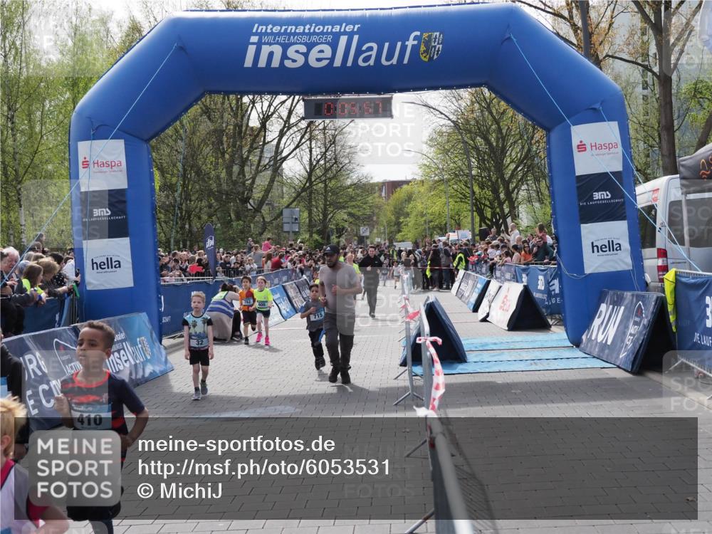 07.04.2024 - 43. Internationalen Wilhelmsburger Insellauf MichiJ http://msf.ph/oto/6053531 07.04.2024 13:10:21 Laufen 410, 762, 715, 129, 179, 290, 305, 340, 447, 594, 599, 600, 715, 730, 762, 768, 900, 910, 914, 916, 918, 945 meine-sportfotos.de