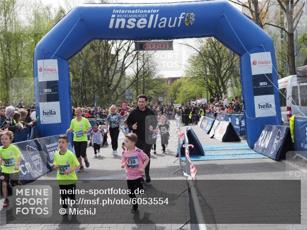 07.04.2024 - 43. Internationalen Wilhelmsburger Insellauf MichiJ http://msf.ph/oto/6053554 07.04.2024 13:10:27 Laufen 06, 03, 599, 59, 730, 3, 447, 89, 129, 179, 290, 305, 336, 340, 447, 655, 751, 768, 900, 903, 910, 914, 916, 918, 945 meine-sportfotos.de