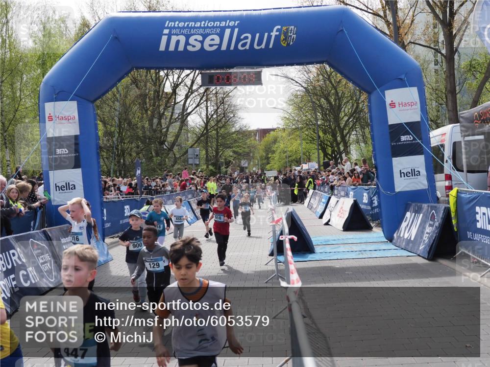 07.04.2024 - 43. Internationalen Wilhelmsburger Insellauf MichiJ http://msf.ph/oto/6053579 07.04.2024 13:10:33 Laufen 916, 447, 900, 129, 18, 655, 910, 3, 26, 37, 89, 334, 336, 433, 631, 655, 721, 732, 738, 744, 750, 751, 894, 903, 910, 918, 945, 947, 952, 956 meine-sportfotos.de