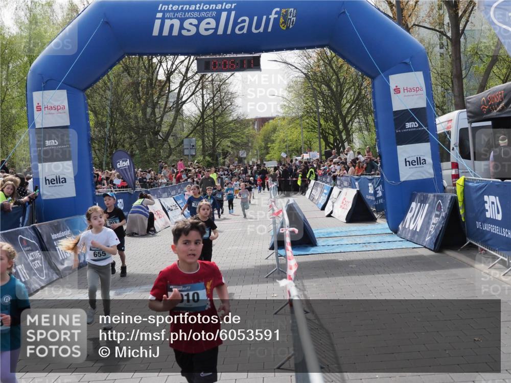 07.04.2024 - 43. Internationalen Wilhelmsburger Insellauf MichiJ http://msf.ph/oto/6053591 07.04.2024 13:10:36 Laufen 903, 655, 10, 535, 3, 26, 37, 89, 334, 336, 367, 433, 631, 711, 720, 721, 732, 738, 744, 750, 751, 894, 947, 952, 956, 957, 1075 meine-sportfotos.de