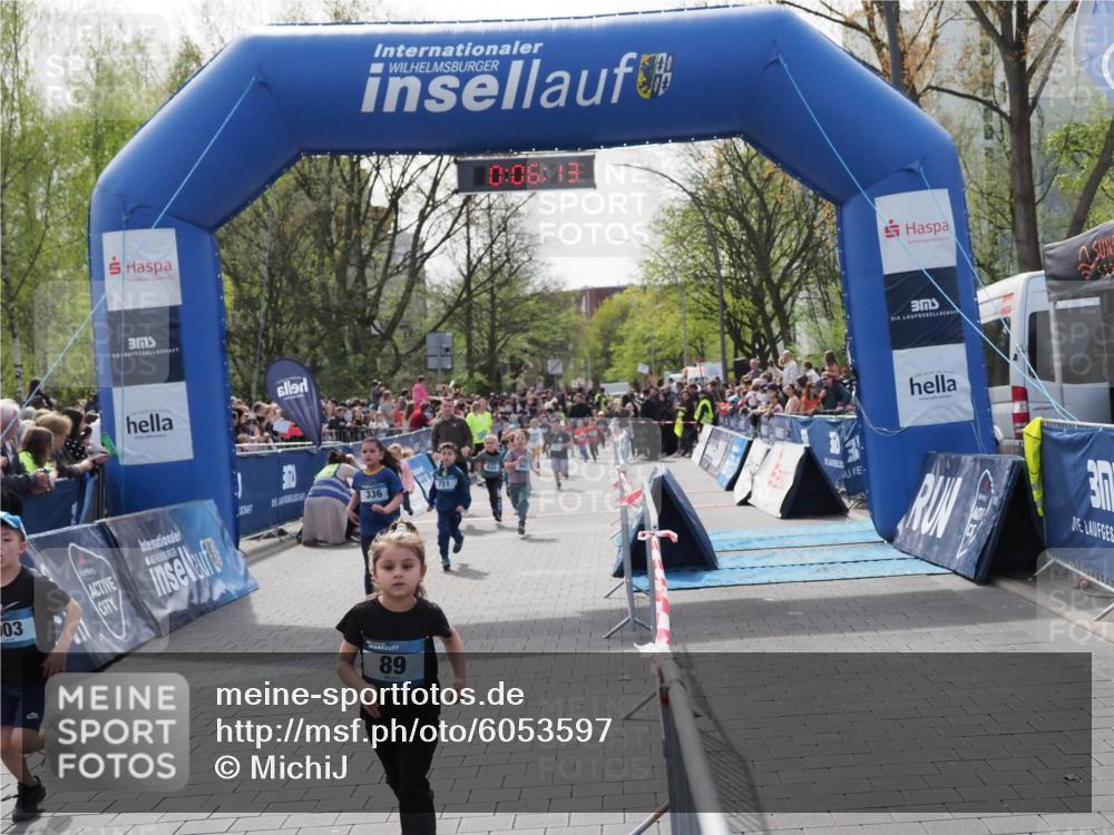 07.04.2024 - 43. Internationalen Wilhelmsburger Insellauf MichiJ http://msf.ph/oto/6053597 07.04.2024 13:10:37 Laufen 0, 06, 13, 03, 336, 751, 89, 3, 26, 37, 334, 336, 367, 411, 433, 631, 711, 720, 721, 732, 738, 744, 750, 751, 894, 947, 952, 956, 957, 1075 meine-sportfotos.de