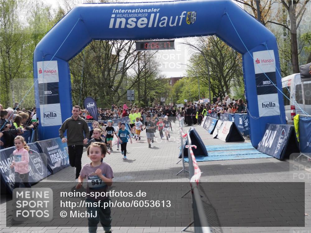 07.04.2024 - 43. Internationalen Wilhelmsburger Insellauf MichiJ http://msf.ph/oto/6053613 07.04.2024 13:10:41 Laufen 956, 732, 947, 26, 37, 304, 334, 367, 411, 433, 631, 692, 711, 720, 721, 727, 732, 738, 744, 750, 759, 894, 909, 915, 925, 947, 952, 956, 957, 1075 meine-sportfotos.de