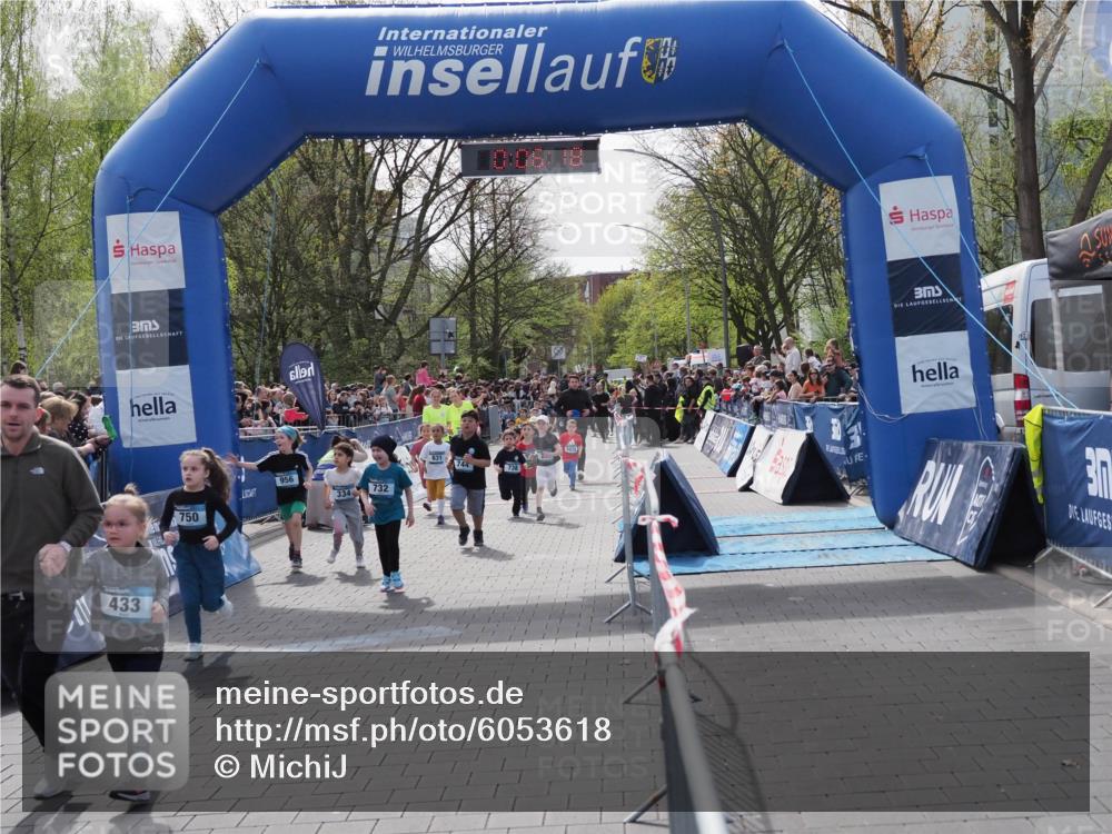 07.04.2024 - 43. Internationalen Wilhelmsburger Insellauf MichiJ http://msf.ph/oto/6053618 07.04.2024 13:10:42 Laufen 433, 750, 956, 334, 732, 631, 744, 738, 1075, 26, 37, 81, 304, 334, 367, 411, 598, 631, 692, 711, 720, 727, 738, 744, 750, 759, 760, 894, 904, 909, 915, 925, 952, 956, 957, 1075 meine-sportfotos.de