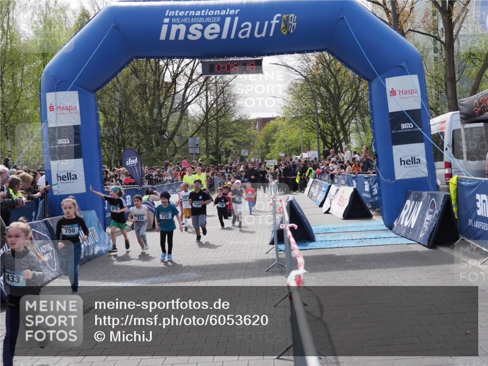 07.04.2024 - 43. Internationalen Wilhelmsburger Insellauf MichiJ http://msf.ph/oto/6053620 07.04.2024 13:10:42 Laufen 750, 433, 334, 732, 631, 744, 30, 26, 37, 81, 304, 334, 367, 411, 598, 631, 692, 711, 720, 727, 738, 744, 750, 759, 760, 894, 904, 909, 915, 925, 952, 956, 957, 1075 meine-sportfotos.de