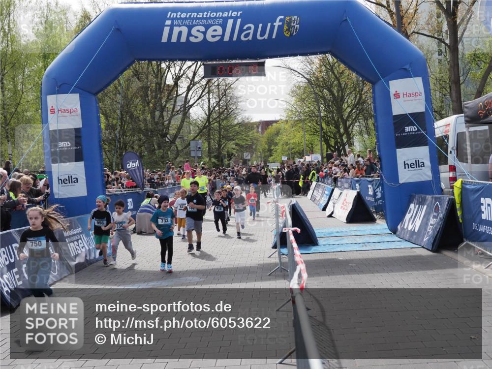 07.04.2024 - 43. Internationalen Wilhelmsburger Insellauf MichiJ http://msf.ph/oto/6053622 07.04.2024 13:10:43 Laufen 750, 956, 334, 732, 744, 1075, 3, 26, 37, 81, 304, 334, 367, 411, 598, 631, 692, 711, 720, 727, 738, 744, 759, 760, 894, 904, 909, 915, 925, 952, 956, 957, 1075 meine-sportfotos.de