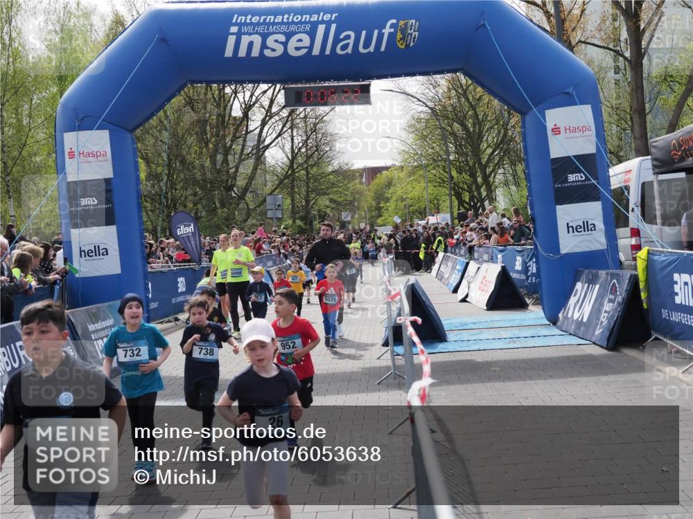 07.04.2024 - 43. Internationalen Wilhelmsburger Insellauf MichiJ http://msf.ph/oto/6053638 07.04.2024 13:10:46 Laufen 10, 06, 22, 732, 738, 357, 952, 744, 26, 1075, 411, 3, 37, 81, 94, 304, 329, 367, 411, 589, 598, 692, 711, 720, 727, 728, 759, 760, 894, 904, 909, 915, 925, 957, 1075 meine-sportfotos.de
