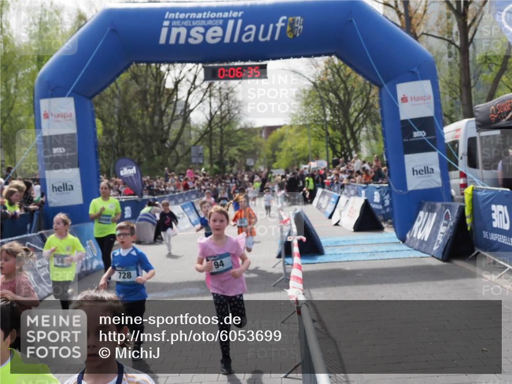 07.04.2024 - 43. Internationalen Wilhelmsburger Insellauf MichiJ http://msf.ph/oto/6053699 07.04.2024 13:10:59 Laufen 0, 06, 35, 58, 728, 94, 4, 39, 90, 94, 168, 169, 292, 310, 313, 375, 399, 414, 645, 718, 725, 743, 752, 899, 905, 913, 1130, 1137 meine-sportfotos.de