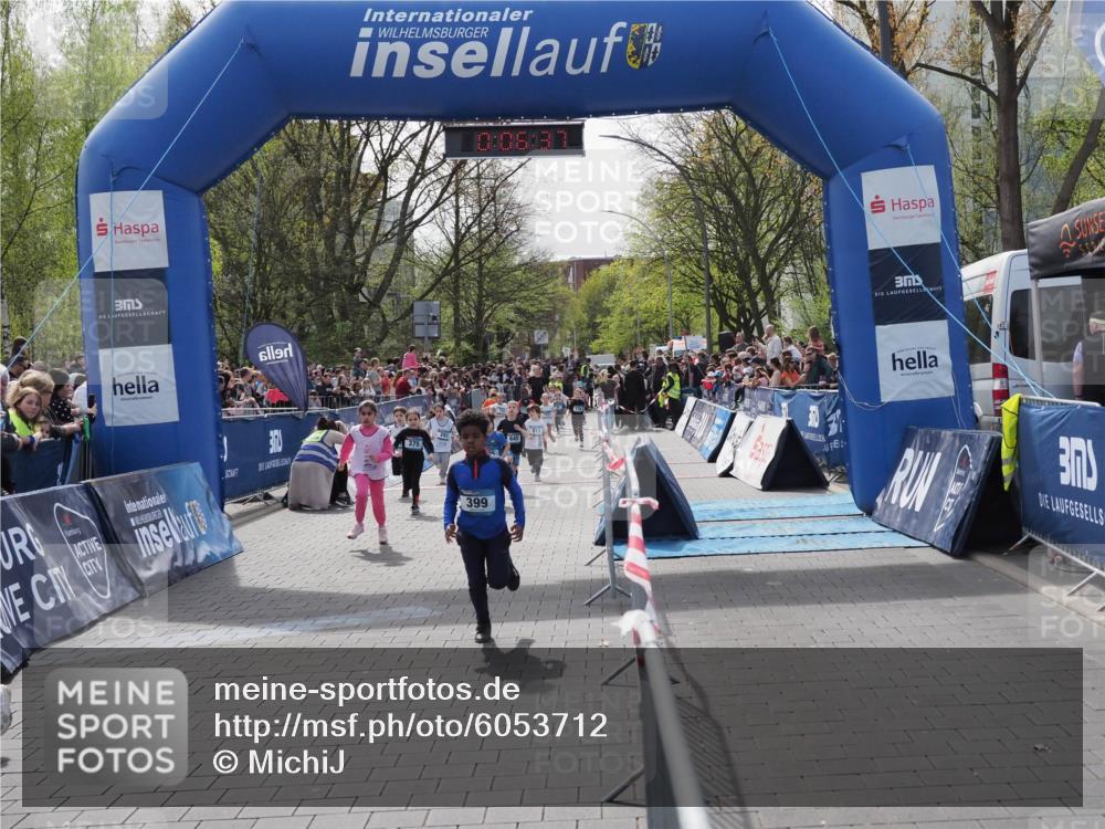 07.04.2024 - 43. Internationalen Wilhelmsburger Insellauf MichiJ http://msf.ph/oto/6053712 07.04.2024 13:11:02 Laufen 0, 06, 37, 913, 375, 399, 39, 90, 168, 169, 180, 292, 310, 313, 365, 375, 399, 414, 645, 718, 725, 743, 752, 913, 924, 1130, 1137 meine-sportfotos.de