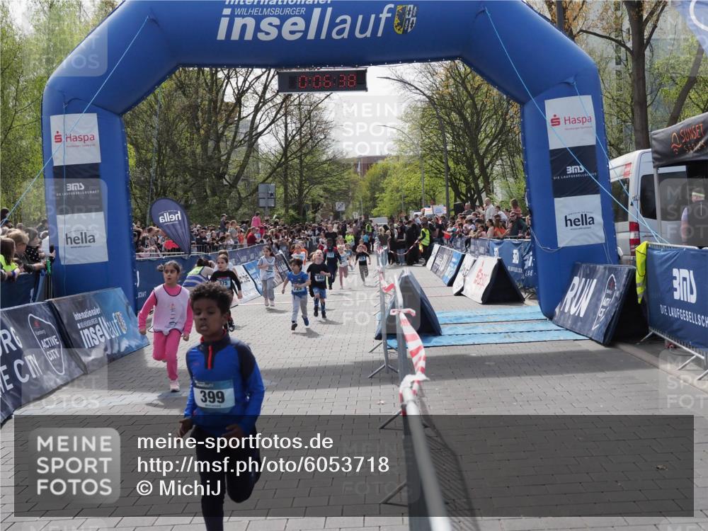 07.04.2024 - 43. Internationalen Wilhelmsburger Insellauf MichiJ http://msf.ph/oto/6053718 07.04.2024 13:11:03 Laufen 399, 375, 0, 06, 38, 3, 645, 37, 39, 90, 168, 169, 180, 292, 313, 365, 375, 414, 645, 717, 718, 725, 743, 752, 913, 924, 1130, 1137 meine-sportfotos.de