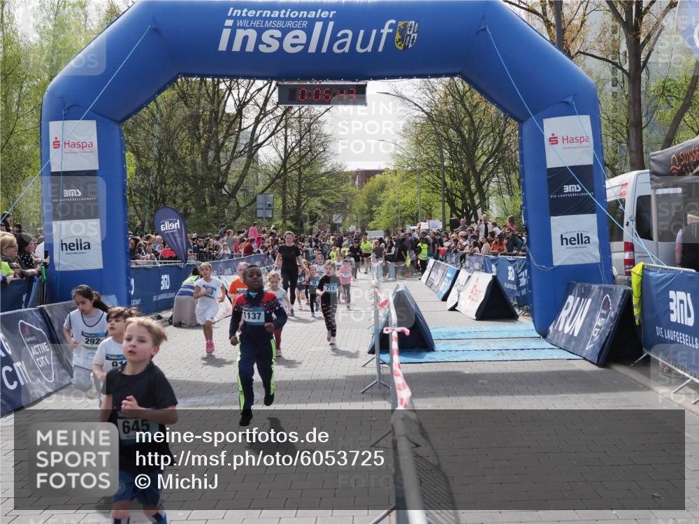 07.04.2024 - 43. Internationalen Wilhelmsburger Insellauf MichiJ http://msf.ph/oto/6053725 07.04.2024 13:11:08 Laufen 292, 645, 1137, 0, 06, 43, 718, 303, 39, 90, 99, 169, 180, 313, 365, 591, 592, 593, 674, 707, 710, 716, 717, 718, 743, 752, 924, 944, 1067, 1121, 1130, 1137, 2396 meine-sportfotos.de