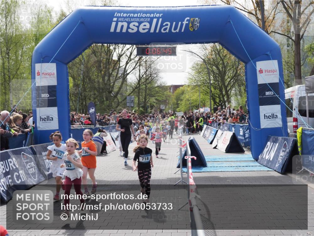 07.04.2024 - 43. Internationalen Wilhelmsburger Insellauf MichiJ http://msf.ph/oto/6053733 07.04.2024 13:11:10 Laufen 752, 743, 113, 0, 06, 45, 718, 39, 90, 99, 169, 180, 313, 365, 591, 592, 593, 674, 707, 710, 716, 717, 924, 944, 1067, 1121, 2396 meine-sportfotos.de