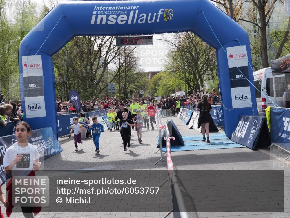 07.04.2024 - 43. Internationalen Wilhelmsburger Insellauf MichiJ http://msf.ph/oto/6053757 07.04.2024 13:11:15 Laufen 21, 102, 365, 99, 154, 158, 338, 339, 365, 591, 592, 593, 674, 707, 710, 716, 717, 729, 895, 896, 902, 907, 944, 955, 1067, 1073, 1121, 2396 meine-sportfotos.de