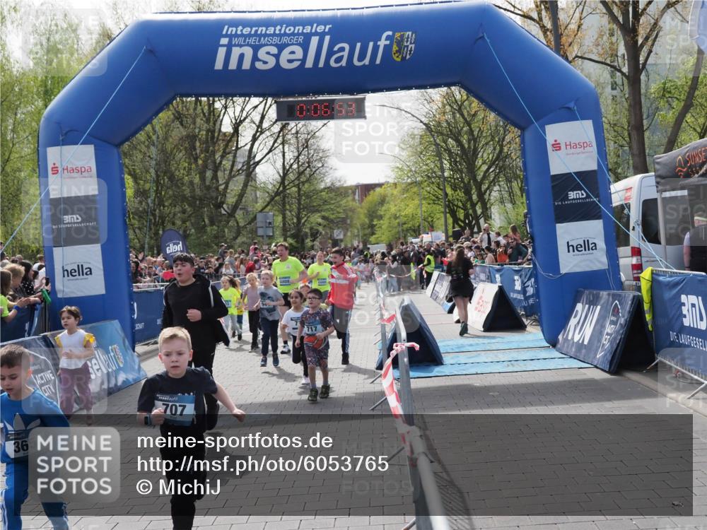 07.04.2024 - 43. Internationalen Wilhelmsburger Insellauf MichiJ http://msf.ph/oto/6053765 07.04.2024 13:11:17 Laufen 365, 707, 0, 06, 53, 717, 99, 154, 158, 338, 339, 591, 592, 593, 674, 707, 710, 716, 729, 756, 761, 766, 895, 896, 902, 907, 944, 955, 1067, 1073, 1121, 2396 meine-sportfotos.de
