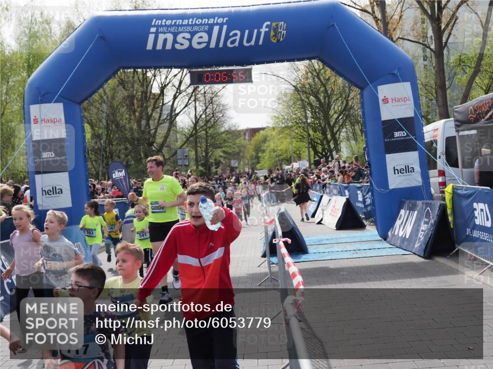 07.04.2024 - 43. Internationalen Wilhelmsburger Insellauf MichiJ http://msf.ph/oto/6053779 07.04.2024 13:11:20 Laufen 593, 1067, 717, 710, 591, 0, 06, 55, 112, 99, 154, 158, 327, 337, 338, 339, 342, 445, 592, 674, 706, 729, 756, 758, 761, 763, 766, 895, 896, 902, 907, 939, 955, 1067, 1073, 1120, 1121, 2210 meine-sportfotos.de