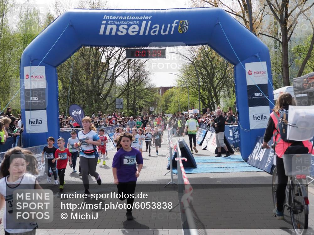 07.04.2024 - 43. Internationalen Wilhelmsburger Insellauf MichiJ http://msf.ph/oto/6053838 07.04.2024 13:11:33 Laufen 327, 445, 706, 390, 337, 664, 671, 68, 76, 295, 412, 603, 654, 664, 671, 708, 712, 713, 742, 754, 758, 893, 920, 922, 923, 931, 939, 953, 959, 2210 meine-sportfotos.de