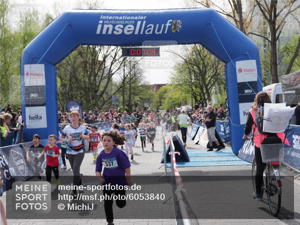 07.04.2024 - 43. Internationalen Wilhelmsburger Insellauf MichiJ http://msf.ph/oto/6053840 07.04.2024 13:11:33 Laufen 445, 706, 3906, 76, 337, 0, 07, 09, 3, 68, 76, 295, 412, 603, 654, 664, 671, 708, 712, 713, 742, 754, 758, 893, 920, 922, 923, 931, 939, 953, 959, 2210 meine-sportfotos.de