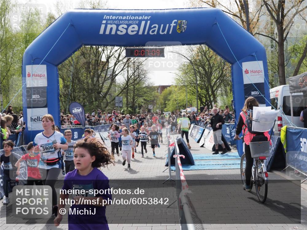 07.04.2024 - 43. Internationalen Wilhelmsburger Insellauf MichiJ http://msf.ph/oto/6053842 07.04.2024 13:11:34 Laufen 445, 706, 3906, 3906, 758, 337, 754, 0, 07, 09, 671, 68, 76, 295, 412, 603, 654, 664, 671, 708, 712, 713, 742, 754, 893, 920, 922, 923, 930, 931, 953, 959 meine-sportfotos.de