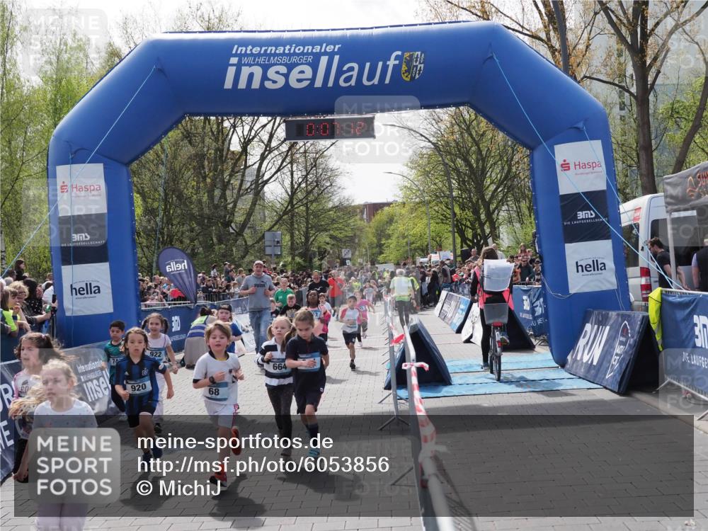 07.04.2024 - 43. Internationalen Wilhelmsburger Insellauf MichiJ http://msf.ph/oto/6053856 07.04.2024 13:11:37 Laufen 7, 920, 922, 68, 754, 0, 07, 12, 664, 412, 603, 654, 708, 712, 742, 893, 920, 922, 923, 930, 953, 959, 1114, 1128 meine-sportfotos.de