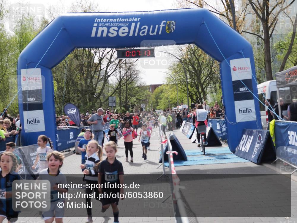 07.04.2024 - 43. Internationalen Wilhelmsburger Insellauf MichiJ http://msf.ph/oto/6053860 07.04.2024 13:11:37 Laufen 92, 922, 68, 0, 07, 13, 671, 603, 412, 603, 654, 708, 712, 742, 893, 920, 922, 923, 930, 953, 959, 1114, 1128 meine-sportfotos.de