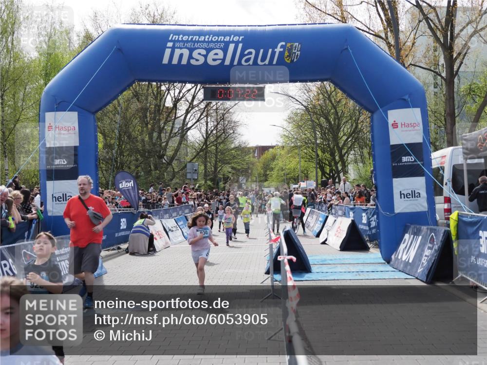 07.04.2024 - 43. Internationalen Wilhelmsburger Insellauf MichiJ http://msf.ph/oto/6053905 07.04.2024 13:11:46 Laufen 92, 30, 0, 07, 22, 1128, 3, 98, 296, 326, 588, 693, 701, 704, 733, 930, 935, 960, 1114, 1128 meine-sportfotos.de