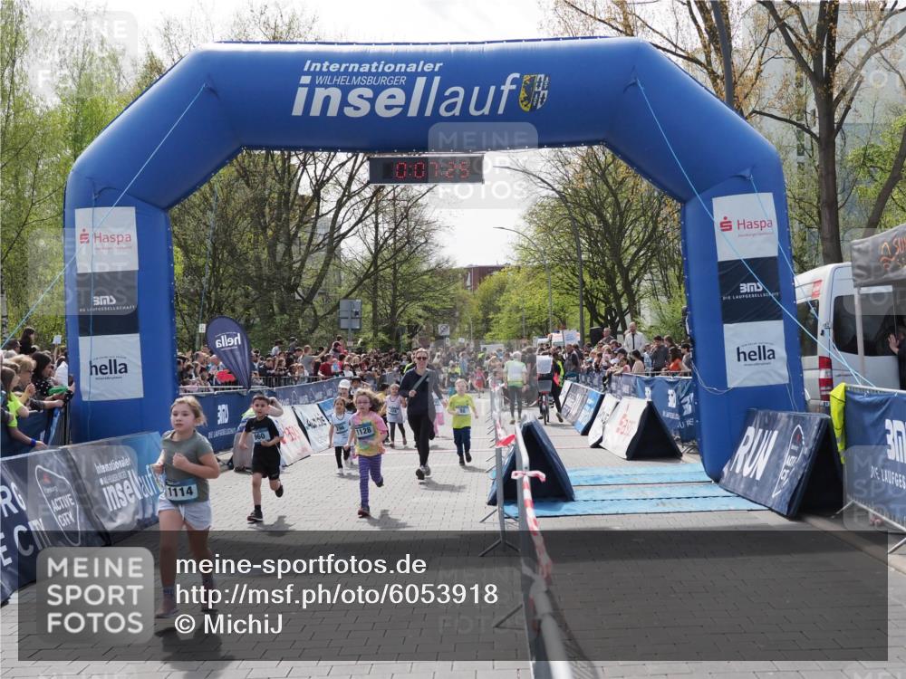 07.04.2024 - 43. Internationalen Wilhelmsburger Insellauf MichiJ http://msf.ph/oto/6053918 07.04.2024 13:11:49 Laufen 1114, 1128, 0, 07, 25, 3, 98, 228, 296, 326, 390, 588, 693, 701, 704, 733, 753, 764, 927, 935, 960, 1128 meine-sportfotos.de