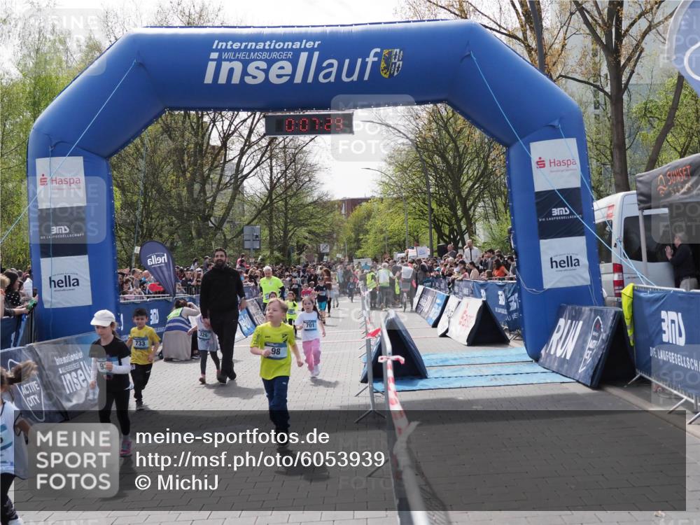 07.04.2024 - 43. Internationalen Wilhelmsburger Insellauf MichiJ http://msf.ph/oto/6053939 07.04.2024 13:11:54 Laufen 93, 0, 07, 29, 733, 98, 701, 3, 91, 103, 145, 228, 312, 316, 326, 390, 588, 693, 701, 704, 719, 733, 753, 764, 926, 927, 933, 1113 meine-sportfotos.de