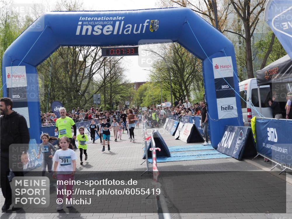 07.04.2024 - 43. Internationalen Wilhelmsburger Insellauf MichiJ http://msf.ph/oto/6055419 07.04.2024 13:11:58 Laufen 704, 701, 588, 0, 07, 33, 3, 91, 103, 145, 228, 312, 316, 390, 588, 719, 723, 724, 726, 753, 764, 906, 926, 927, 933, 1113 meine-sportfotos.de
