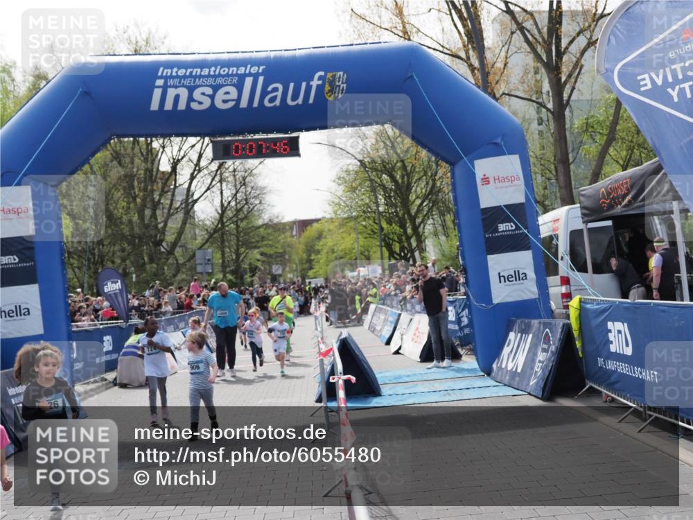 07.04.2024 - 43. Internationalen Wilhelmsburger Insellauf MichiJ http://msf.ph/oto/6055480 07.04.2024 13:12:11 Laufen 26, 0, 07, 46, 724, 906, 298, 300, 625, 675, 705, 724, 731, 741, 749, 936, 938 meine-sportfotos.de